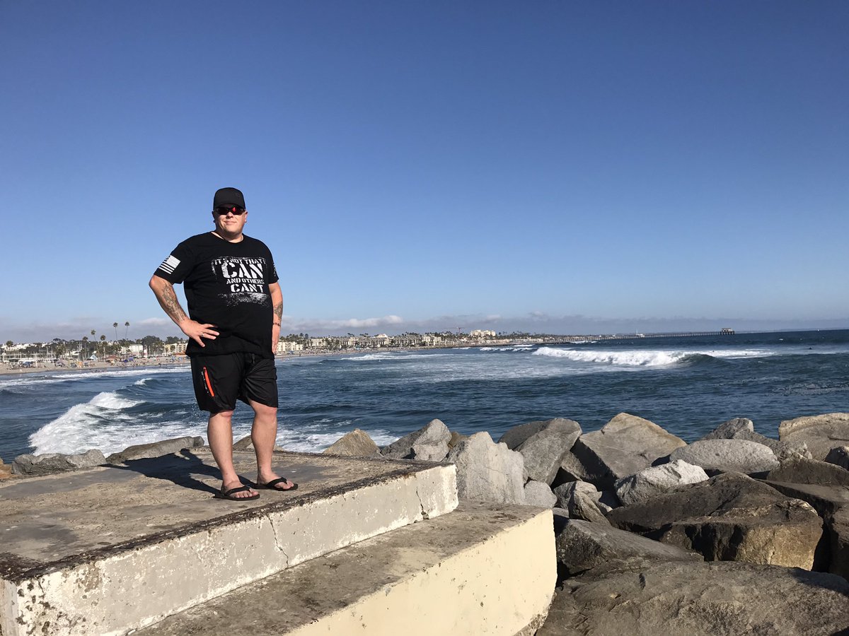 BillyJacksMagic's tweet image. Having fun at the beach!