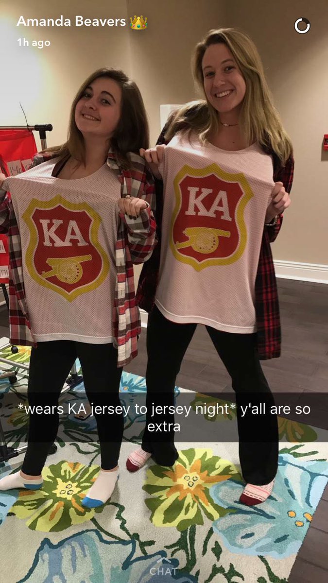 cfo_27's tweet photo. Y'ALL I'll be back w my lil rosebud in OnE wEeK !!!!!!! β€οΈππΉππππ¦ #eeeeeep #KAforlife #ilypal @kaitlyn_rotton https://t.co/s6X22qRotM