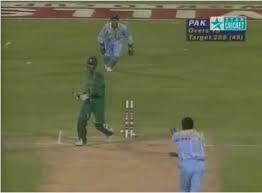 Happy birthday 2 ex India pacer Venkatesh Prasad & thanks 4 dis memory. 90\s generation will never forget this... 