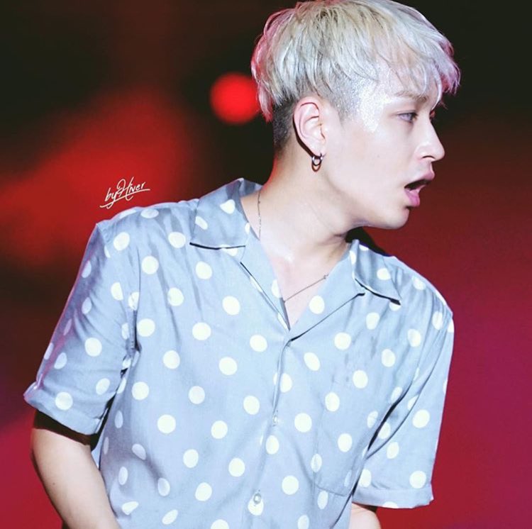 Simondominic_TH's tweet photo. [PIC👱🏼] 170804: Jeonju Ultimate Music Festival2017 #쌈디 #SimonDomic #AOMG 
cr:byhiver https://t.co/Fmmq2QXHa1