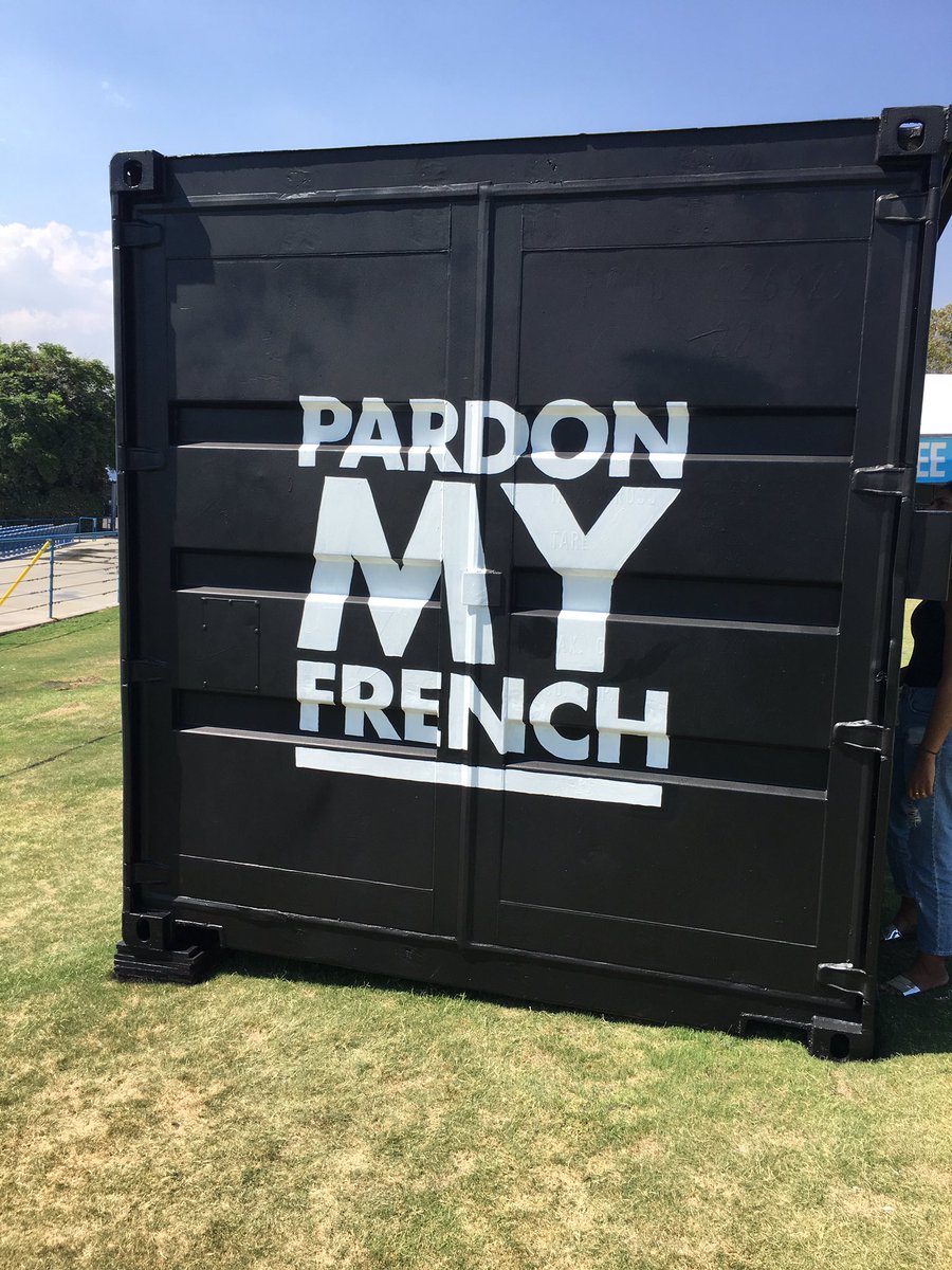 pmfstore's tweet photo. Pardon My French Container Store
Special Edition @HARDFEST 💥
Cant wait to meet the #pmfarmy 
@djsnake @iamTchami @Mercer_Music @Malaamusic https://t.co/qo9XerGDSF