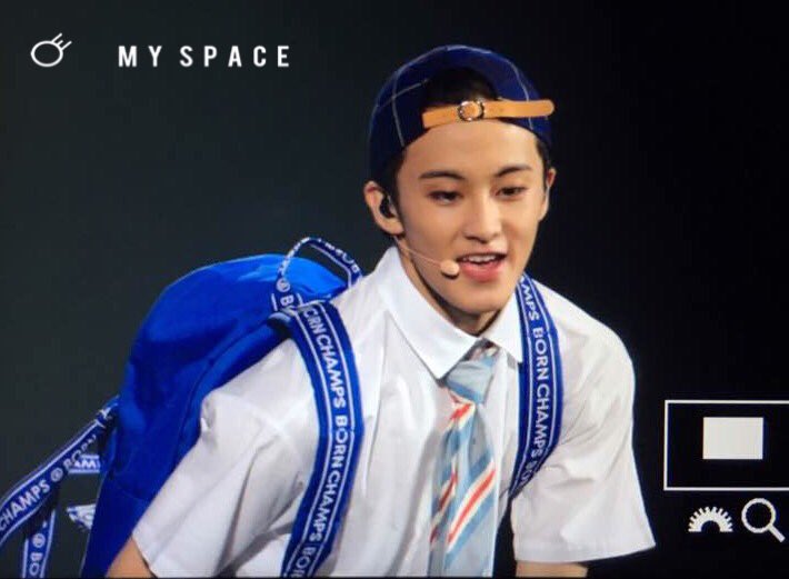 MySpaceisMARK's tweet photo. 160805 #Mark #Xiumin  #YoungAndFree #SmtowninHK https://t.co/7nk2Btepxe