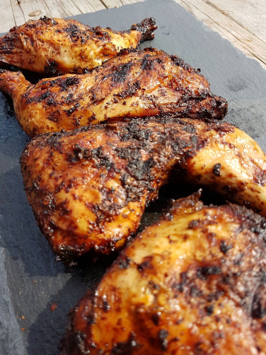BeRadicalEvents's tweet photo. Only one to week to go until #KingsHeath #StreetFood Market. @ascentrekh https://t.co/0KpHZQI0sl https://t.co/EaktKfrbo6
