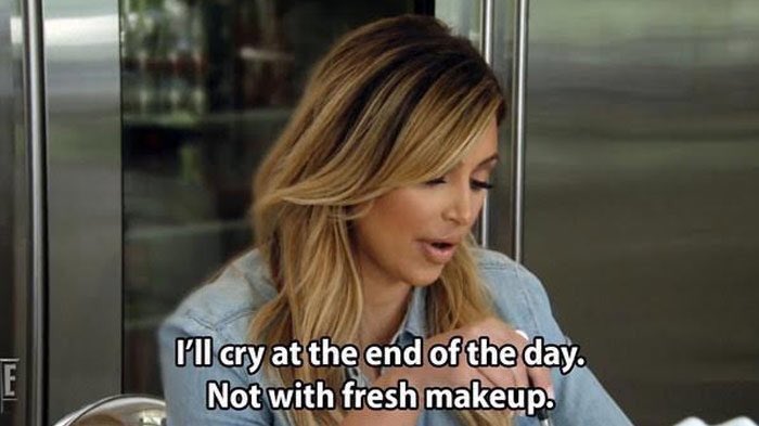 Yo en las gradas cuando mi esposo decidió humillarme ante todo Poniente a la vez que insultaba a dos grandes casas.