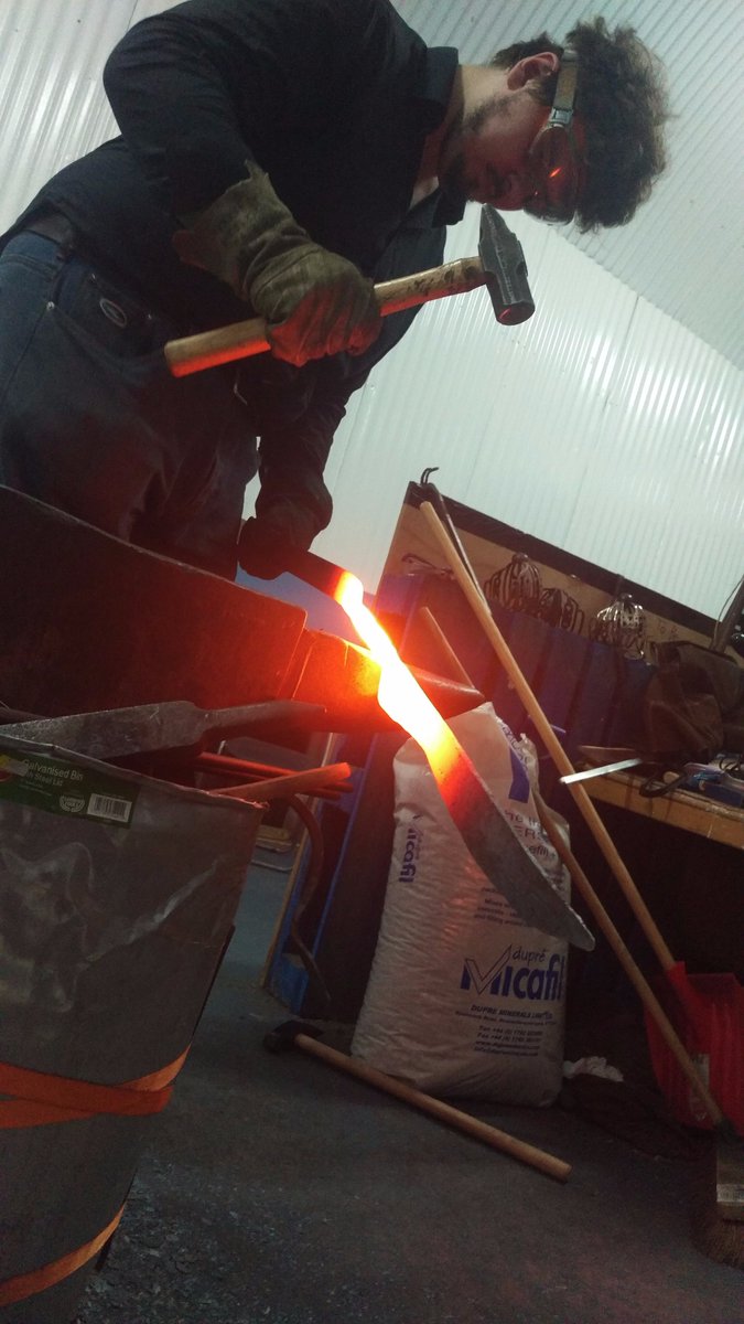 SmithInScotland's tweet photo. I was working on a new passion project this week: My first ever sword. More pictures to come soon. https://t.co/jLoVvYzNsN
