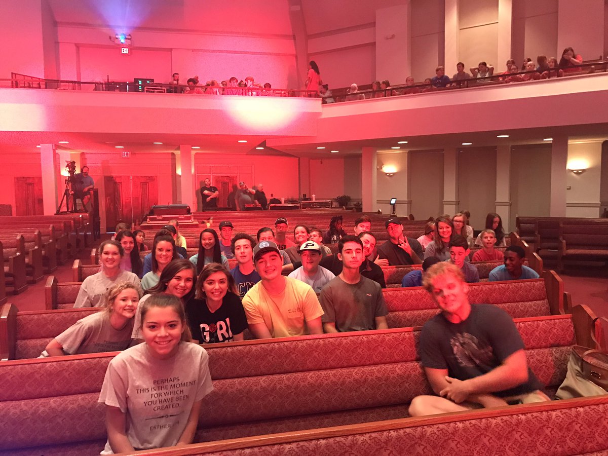 amy10mac's tweet photo. Bridge Community Church is ready to #serve #mnow17 https://t.co/Z1KrLTJZTS