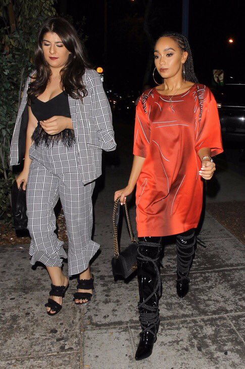 update_Leigh's tweet photo. 📸 Leigh arriving to Karlie Kloss  birthday party in Los Angeles last night #1 https://t.co/uyTEZaC2tD