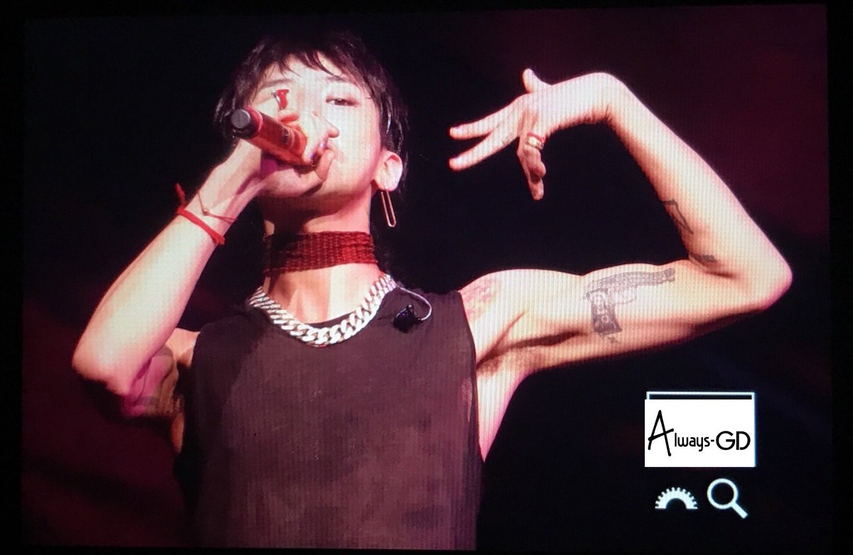 always_gd's tweet photo. ACT III, M.O.T.T.E in 🇦🇺 

🙈💕 R.O.D 👉🏻👈🏻💕

#권지용 #KWONJIYONG 
#지드래곤 #GDRAGON 
#AlwaysGD https://t.co/0MEmv48BRI