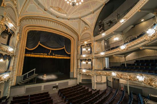 wbayfilmfest's tweet photo. The Whitley Bay Film festival will be in the exquisite surrounds of @TyneOperaHouse  11th - 13th August https://t.co/dxf6yemt92 https://t.co/UnWscls8Es