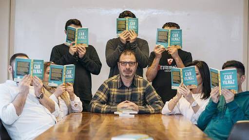 #SosyalMedyaKampüsü ilk etkinliğinde "yeni başlayanlar için" sizi konuşmacı olarak görmek istiyor. "Yap bi babalık" Can abi! <a href="/canyilmaz1/">Can Yılmaz</a>