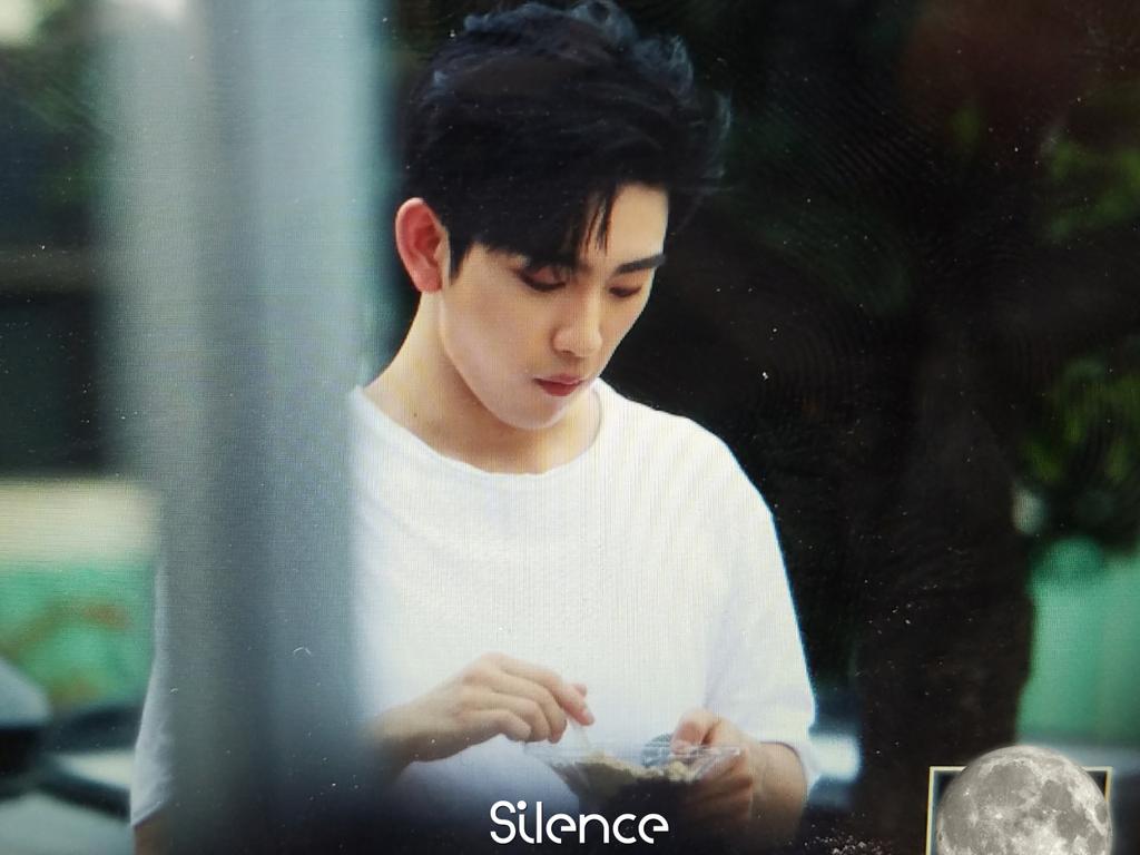 Silence0922's tweet photo. 170805 미니팬미팅 #Jinyoung #진영 #JJProject #Verse2 #내일오늘 #제제프 @jrjyp https://t.co/Xhca0Zwowv