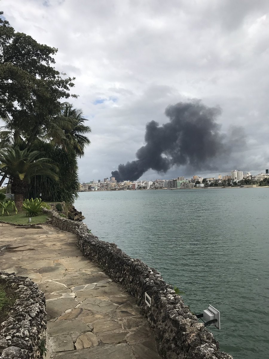 mikulshah's tweet image. Big explosion in #mombasa stay safe!
