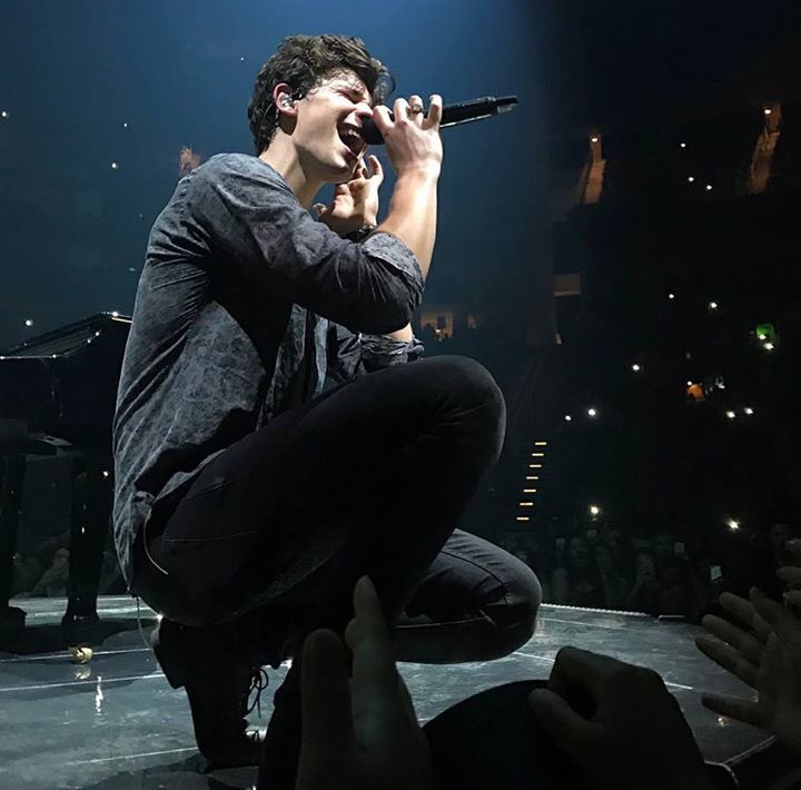 Olcha_Bieber's tweet photo. @ShawnMendes  Poland😂❤️🇵🇱 https://t.co/HTC1YUYIcK