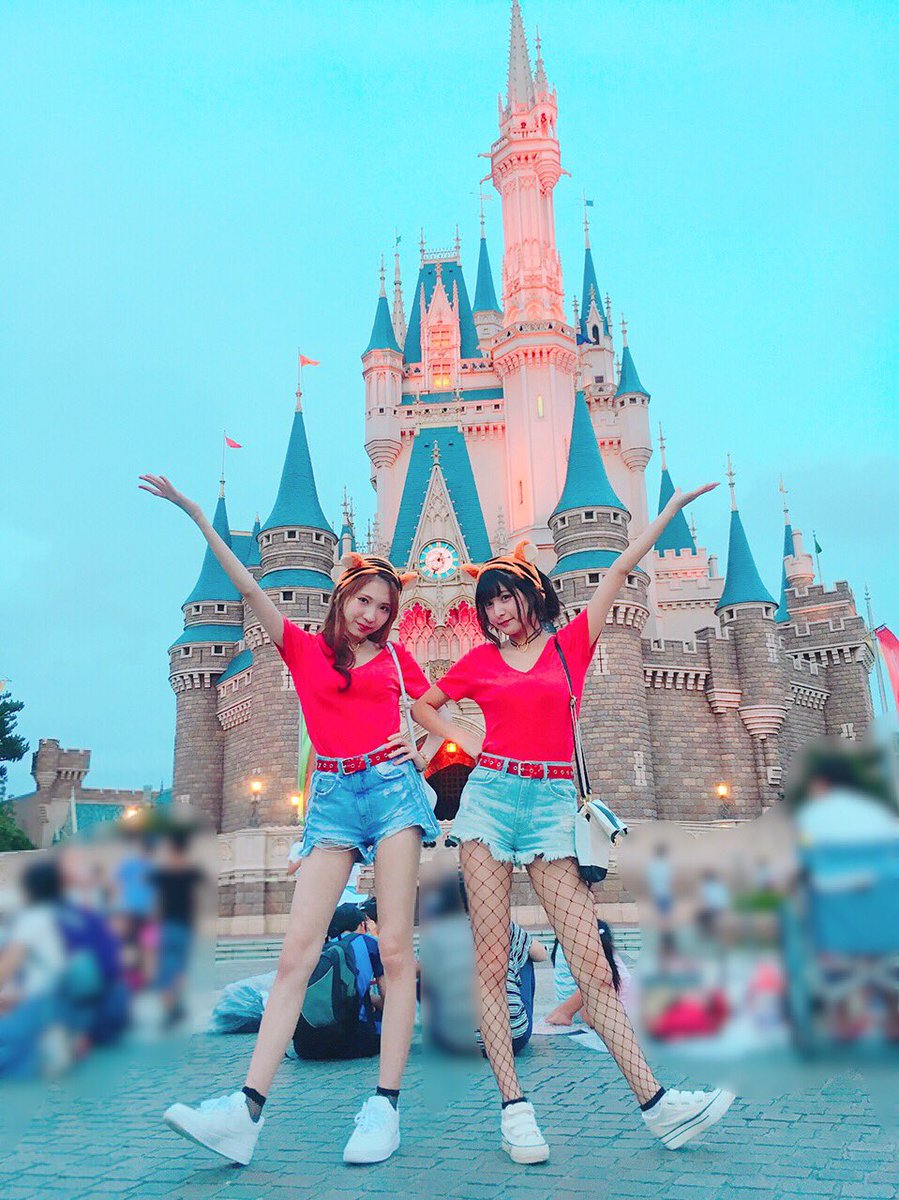 彩川 ひなの ひなのなつやすみ Day 1 8 2 T Co Llchhma4bg Disneyland はるるん とお揃い双子コーデ ティガーのヘアバンド可愛いがおーー のせたいお写真たくさんっ Disney ディズニー 双子コーデ T Co