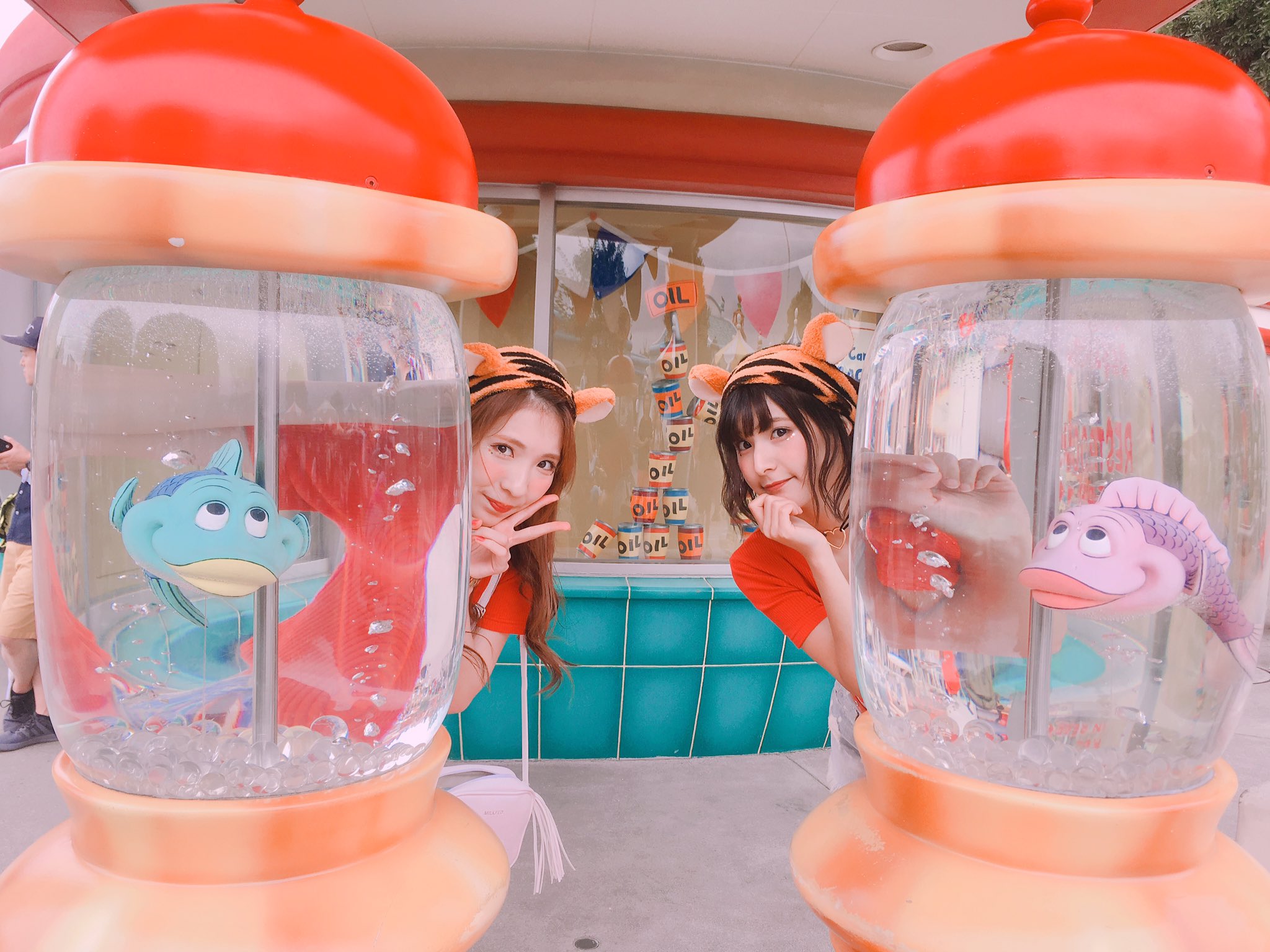 Uzivatel 彩川 ひなの Na Twitteru ひなのなつやすみ Day 1 8 2 T Co Llchhma4bg Disneyland はるるん とお揃い双子コーデ ティガーのヘアバンド可愛いがおーー のせたいお写真たくさんっ Disney ディズニー 双子コーデ