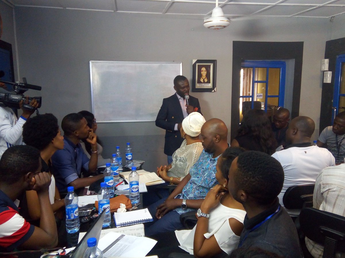eomcomms's tweet photo. #EOMComms #Training: You can't win in a #market without proper #CompetitorAnalysis

#RepositioningEOM #SaturdayMorning https://t.co/L0u5RBtm3X