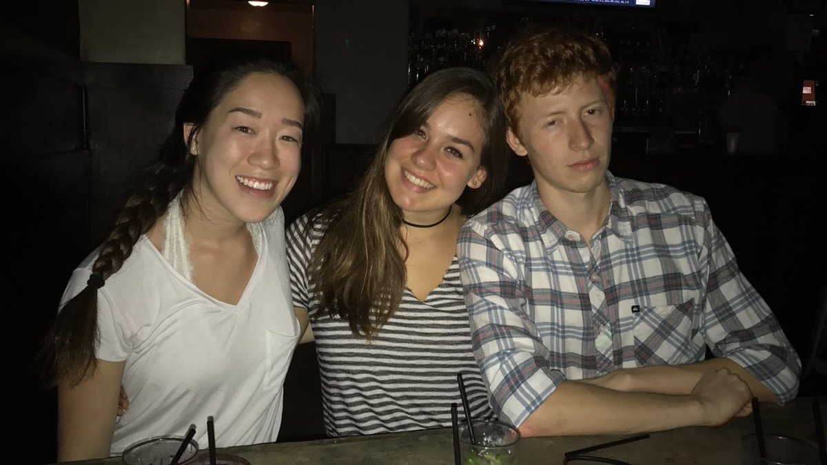 cassarole17's tweet photo. love my friends love downtown @jaxnhp @griffincloonan #motav https://t.co/oeCCfV7Awn