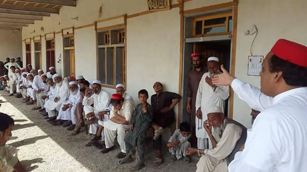 TalhaMomand's tweet photo. نثارمومند تحصیل بیزائ میں  شمولیتی اجتماع سے خطاب @BushraGohar @bashir_matta @SangeenKhan @jafarshahmp @Khadimhussain4 @a_siab @MomandNisar https://t.co/ojvqa0fShN