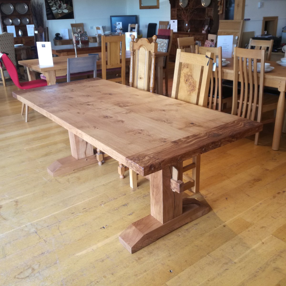 CWOFM's tweet photo. #Beutifully crafted solid #oak #furniture from @CWOFM made to measure to your specifications give us a call #oakfurniture #woodworking #87RT https://t.co/V4K8ZqMnGS