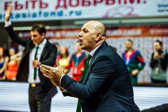 View image on Twitter