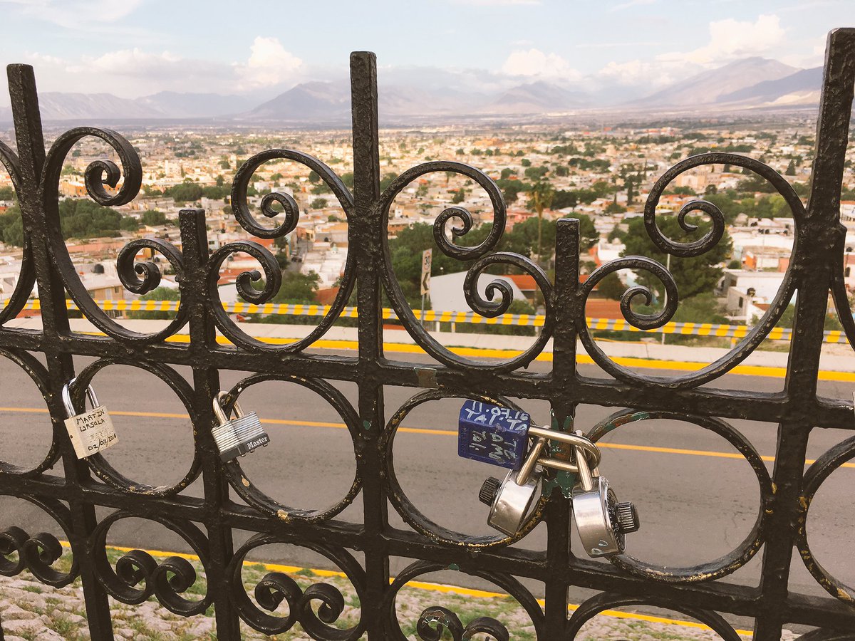 TigerDiaz's tweet photo. No solo en #Paris , en #Saltillo también tenemos romanticismo #posoyes #FelizSabado https://t.co/yrFY3nMmU5