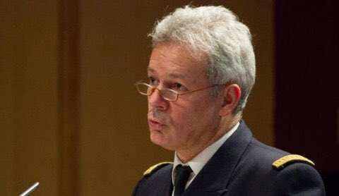 bgpilliet's tweet photo. Arnaud Coustillière nommé Vice-Amiral d'Escadre #DGSIC des Armées : un DSI de combat @Defense_gouv https://t.co/5pbajfktGN https://t.co/snTKi5ujf1