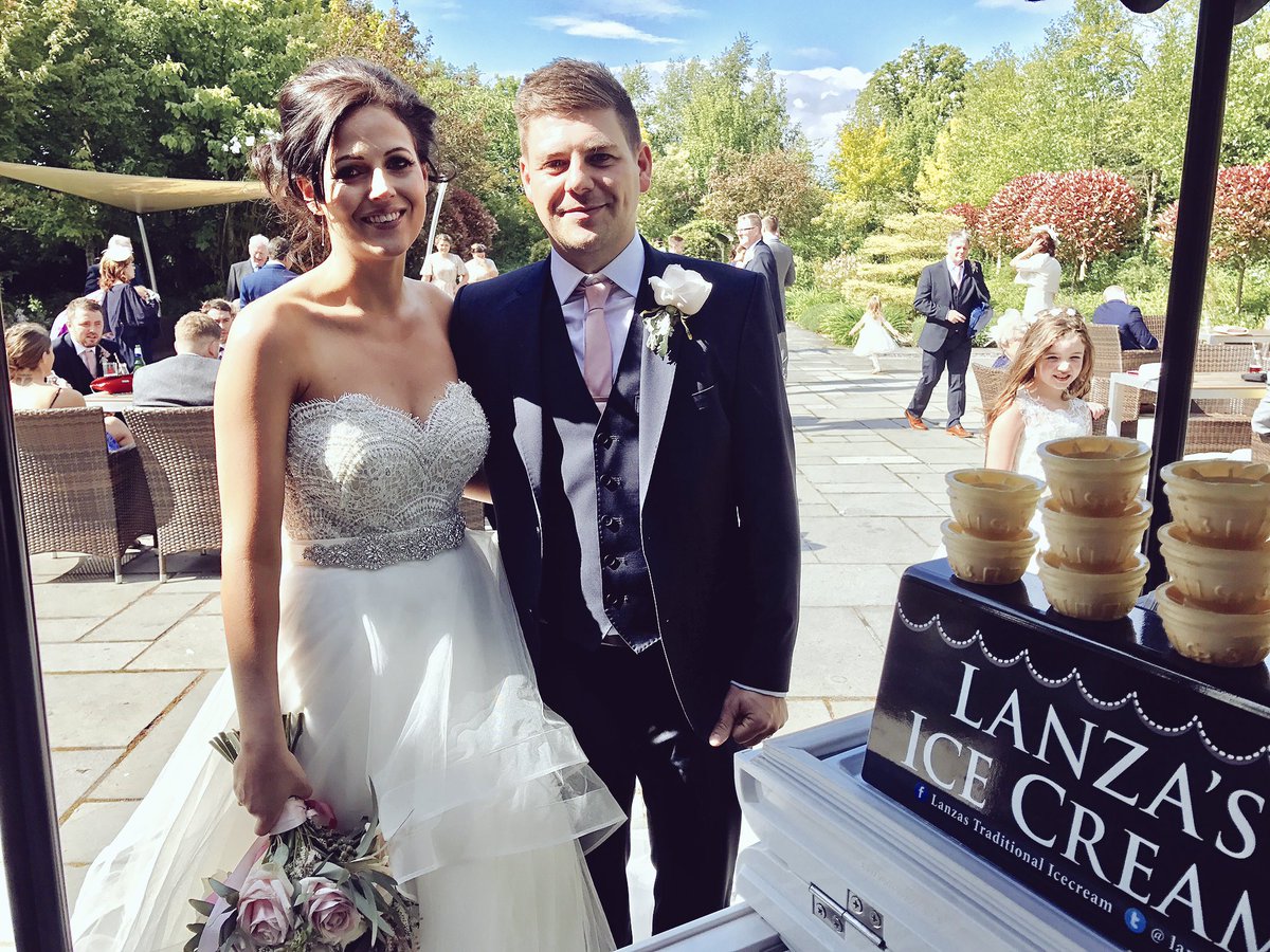 lanzasteve's tweet photo. https://t.co/N20uTklknK @StyalLodge @styalgolf #wedding #icecreambike #icecreamhire #icecreamcart #cheshire #icecream #allscreamforicecream https://t.co/UUxx3XJybf