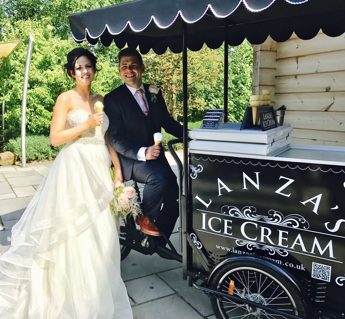 lanzasteve's tweet photo. https://t.co/N20uTklknK @StyalLodge @styalgolf #wedding #icecreambike #icecreamhire #icecreamcart #cheshire #icecream #allscreamforicecream https://t.co/UUxx3XJybf