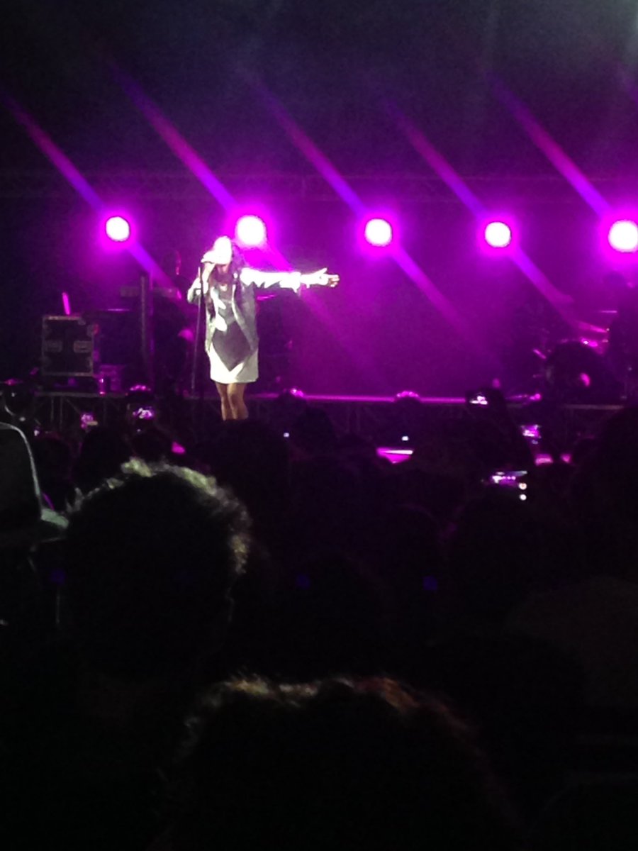 louivee5's tweet photo. Un Caos meraviglioso.. è stato un concerto indimenticabile spero di poter fare ancora casino insieme @levantecanta #nelcaostour #colorfest5 https://t.co/if1klGEgL1