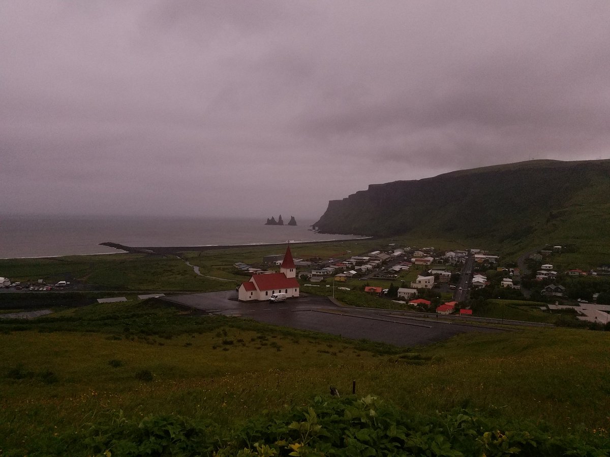 Misspotayto's tweet photo. Iceland 😍 https://t.co/s5LsSlNC9S