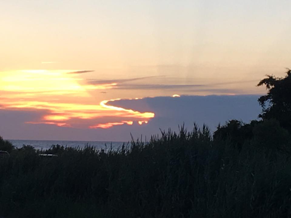 RunCapeTours's tweet photo. Last night's #sunset... #CapeMay #JerseyShore https://t.co/ulF3j75LW0