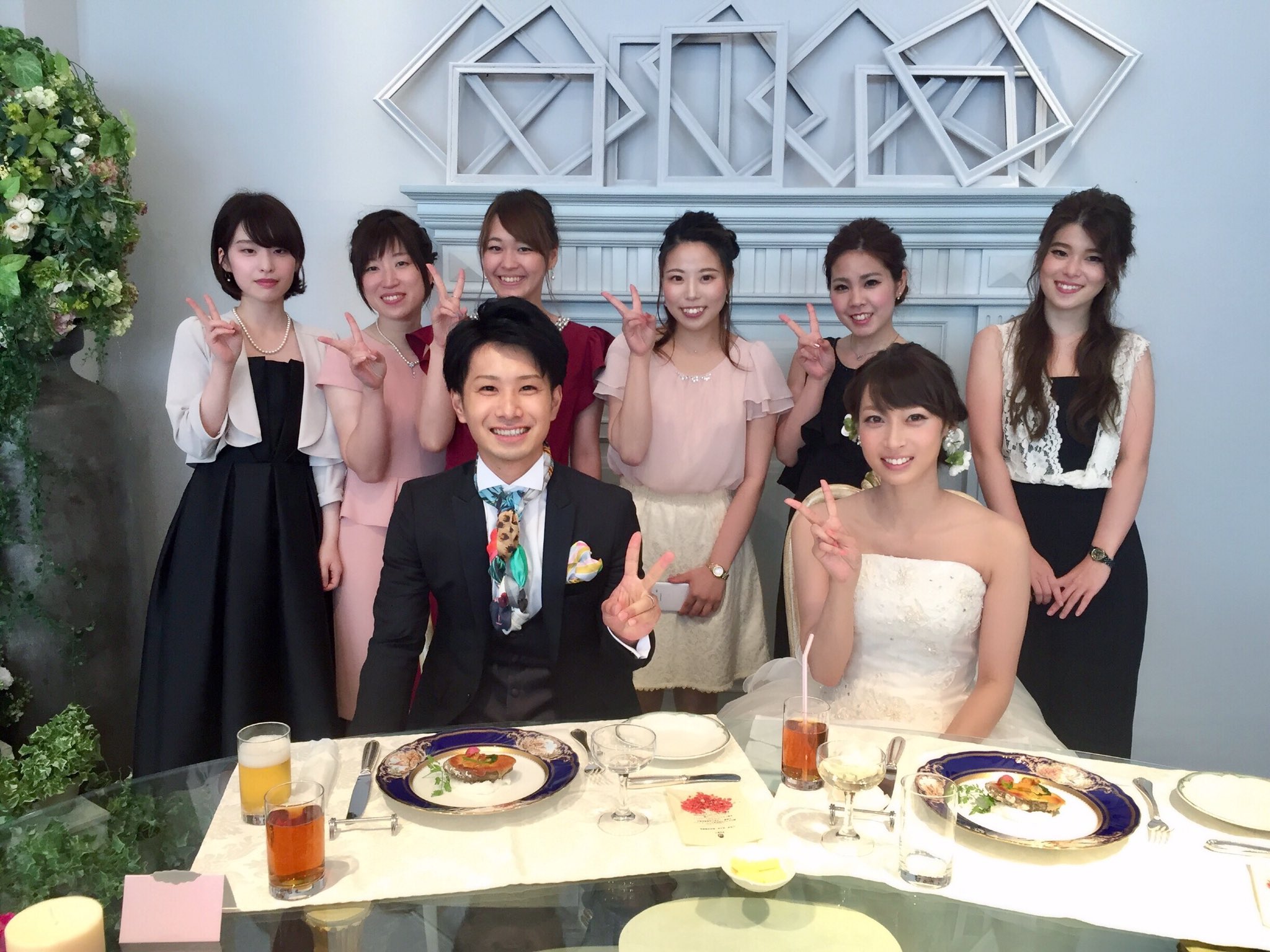 Airi 地元徳島の友達の結婚式 いってきましたーー O 中学から友達のみさきと 高校から友達の片岡っち まさか2人が結婚とは 幸せわけてもらいーーの Airi 地元徳島の友達の結婚式 いってきましたーー O 中学から友達のみさきと 高校から友達の片岡っち まさか2人が結婚とは 幸せわけてもらいーーの