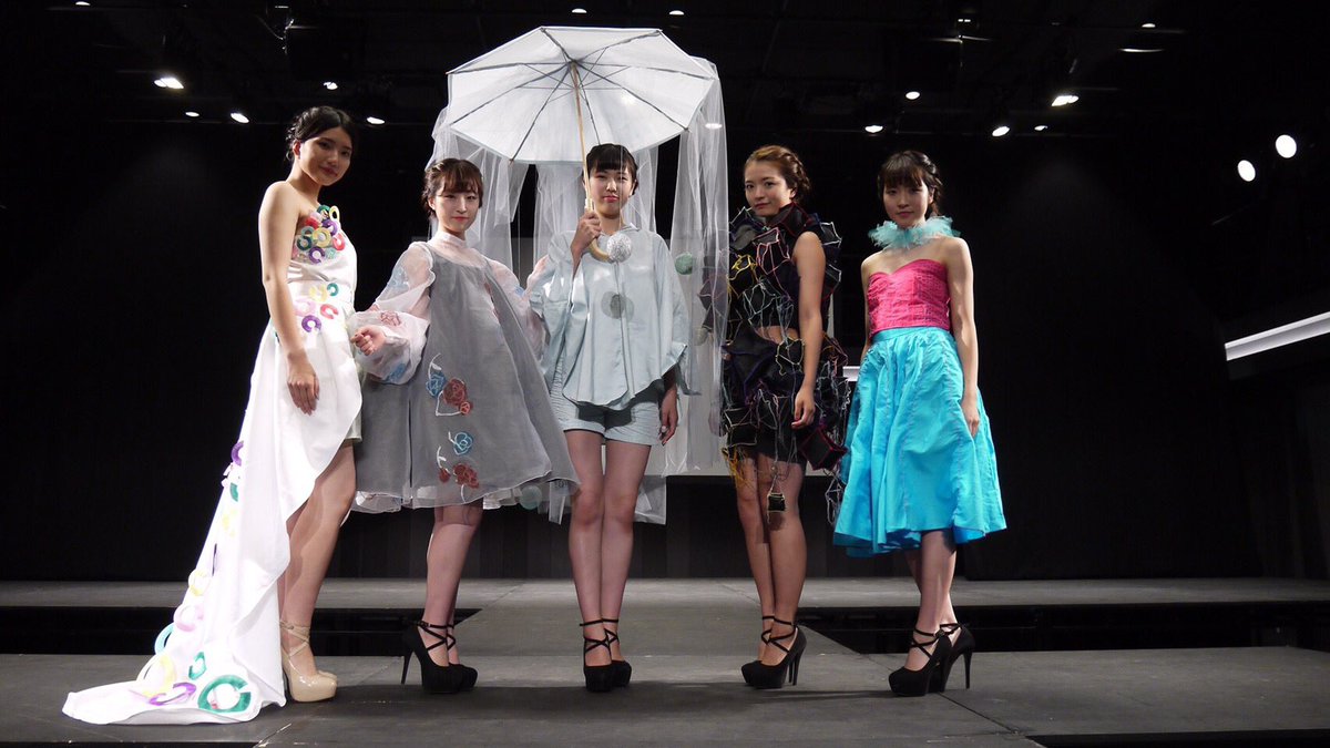 Twinkle على تويتر 京都女子大学オープンキャンパスでは新図書館にてsummershow 糸 Ito の展示を行っています また明日は糸のショーを予定しています 11 50 是非お越しください