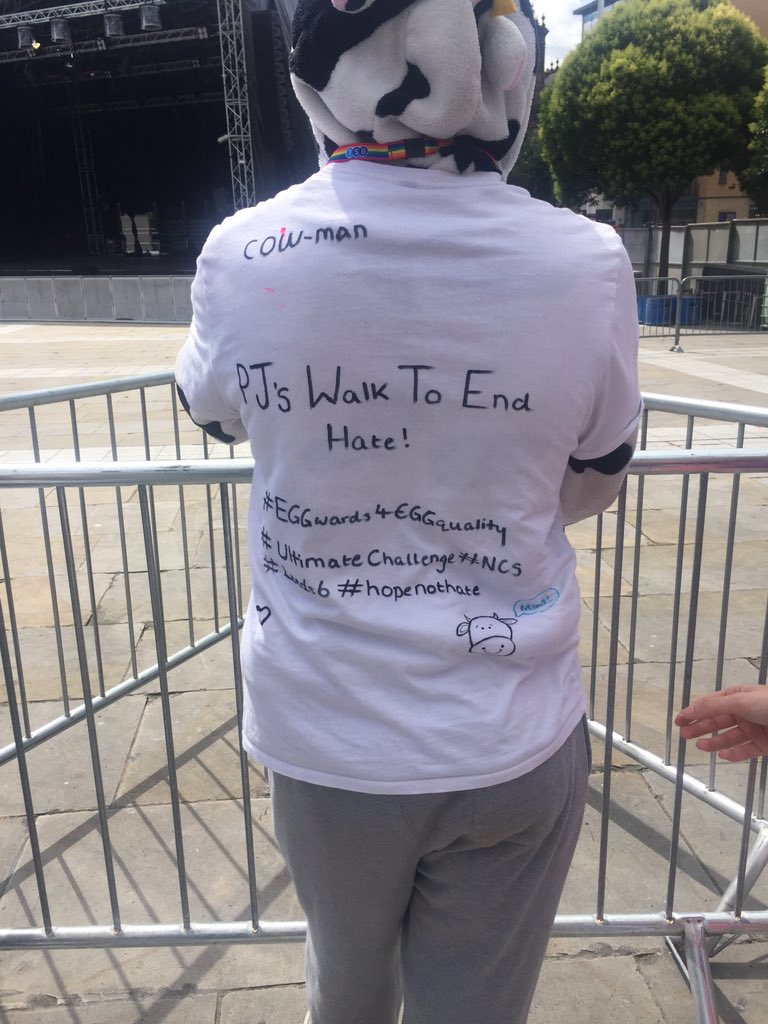 NCSYESEdwards's tweet photo. {#NCSUltimateChallenge #NCS #Leeds6} Cow-Man wants to help #HopeNotHate on this sponcered walk! https://t.co/zwGUKfqW7i