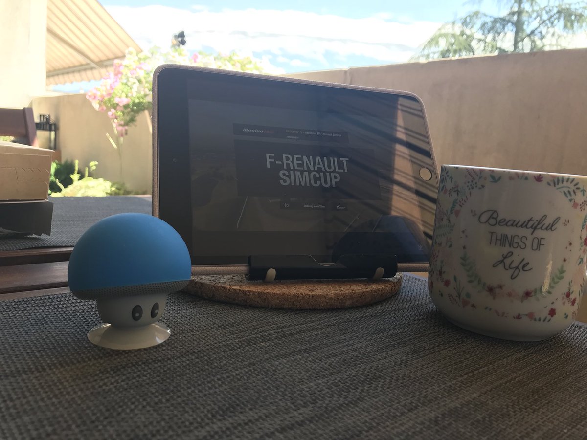 IRSparK's tweet image. Go realchampoff go ! #WeAretheRED #simcup #RACEDAY @RaceSpotTV