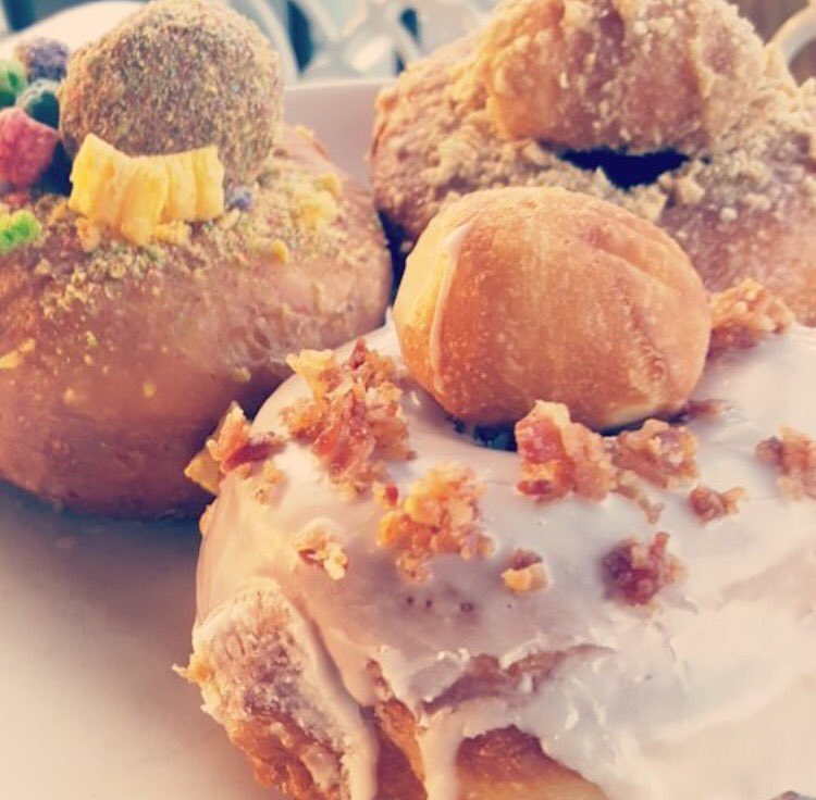 Good morning Frederick! fresh #doughnuts for you. Captain crunch, cinnamon toast, and maple bacon
#familymeal #frederickmd  #breakfast