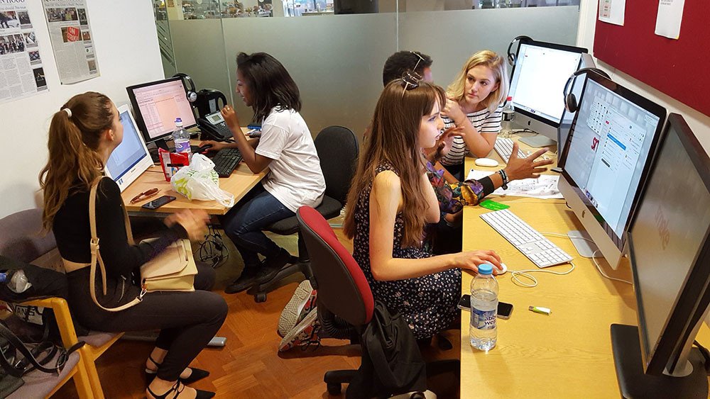 Smoke_Radio's tweet photo. Here’s why you should get involved in student media this year https://t.co/aHaNiFq9GD https://t.co/JWj8C5jWD5
