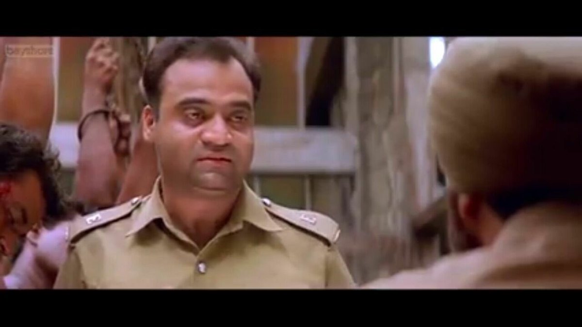 Writer_Naina's tweet photo. We are not sentimental idiots😏தமிழ்நாட்டு மக்கள் அவ்ளோ சீக்கிரம் யார் மேலயும் அன்பு வெச்சிரமாட்டாங்க #ஓவியா https://t.co/HTbiy81qMs