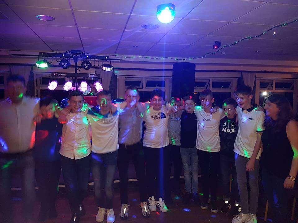 Hillwood2004s's tweet photo. Some of the boys on the dance floor๐บ๐บ
#presentationnight2016/17 https://t.co/cPbJo6a1H1