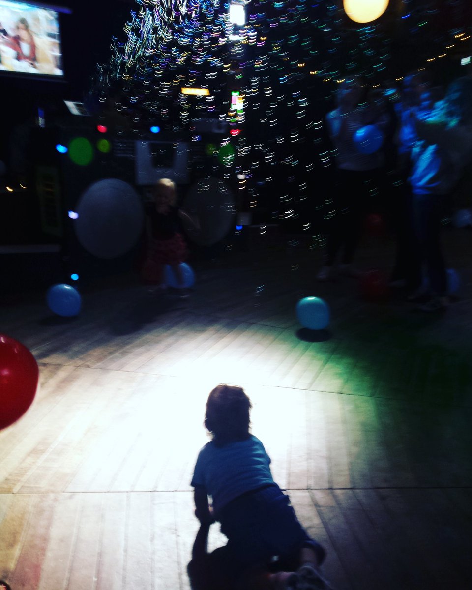Saffronandcyrus's tweet photo. @QFestGateshead #chalk #babyrave - #awesome - blog post 2 follow https://t.co/MkzJVuP0Bq