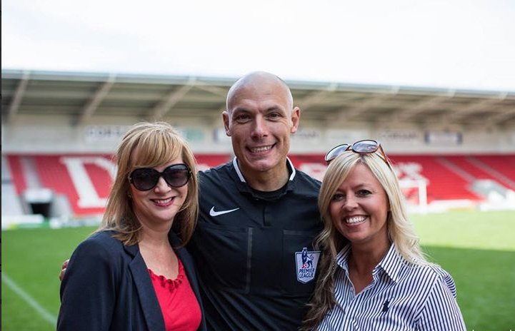 DonBusinessCup's tweet photo. Throwback to when #howardwebb referee'd the Doncaster Business Cup! #Charity #Celebrity #Doncasterisgreat #Doncaster #DRFC #UEFA https://t.co/OMvkxKExjc