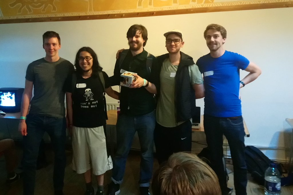 Team_InfiniteUK's tweet photo. And our amateur bracket champ is @CptNebula who takes home the glorious Pug-Mug! 

With @SSBM_OolongT 2nd and kaikara taking 3rd

∞ https://t.co/KG7pSpUf69