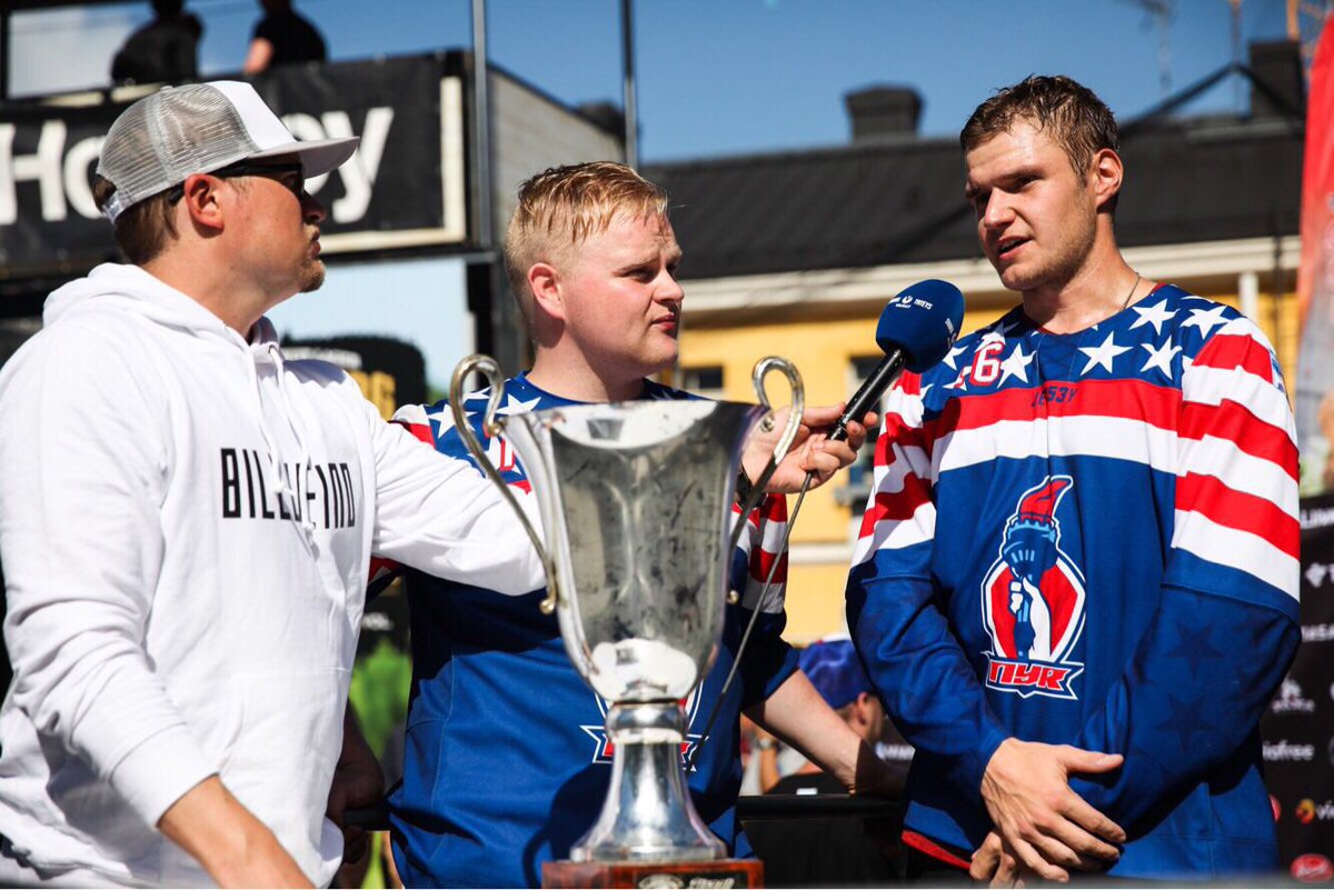 Suomen Mestari @streethockeysm 2017 on NYR! ONNEKSI OLKOON! 🥇🏆😎🔥#pamahockey #viasat #radiocity #mbsuomi #kavli #tallink #billebeino