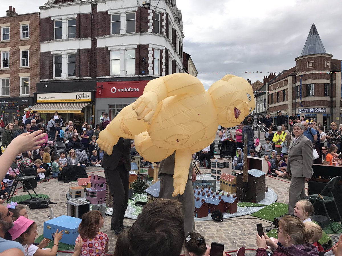 SelbyArtsFest's tweet photo. Good afternoon @SIRF_Stockton looking forward to seeing what happens when it gets dark https://t.co/RUPpAfqYjK