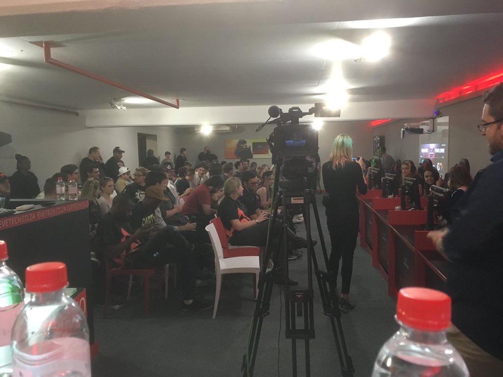 ShazZkL's tweet photo. Full house!!!! #Valkyriechallenge https://t.co/6UAmBAZdKa