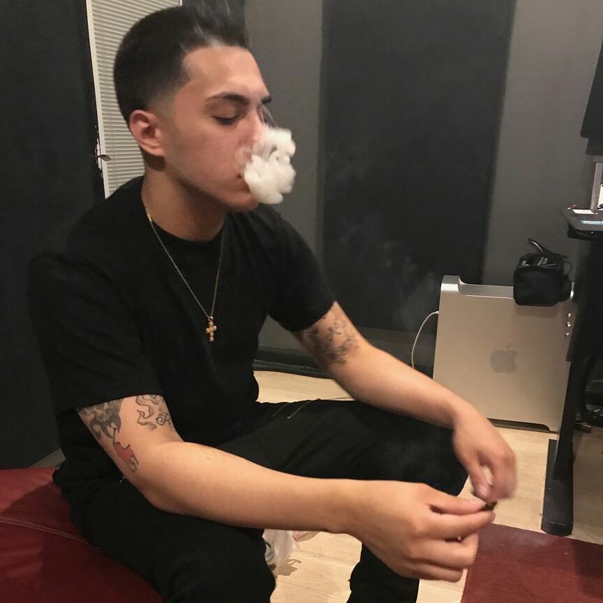 King_Peso409's tweet photo. Lately Ive Been Workin Overnight 🤑🤑🤑😎😎😎 https://t.co/tc8x2vU4nl