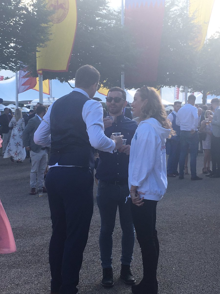 waterangelUK's tweet photo. The Angels did a great job at keeping the people of Goodwood hydrated. #waterangels #wscc #gloriousgoodwood #water #hydrated #hangoverfree https://t.co/oQWzDIJH1O