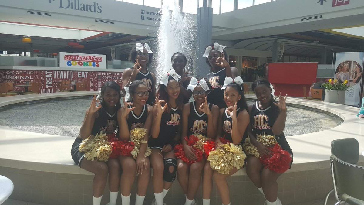HelenCoxCheer's tweet photo. Love my lil girls! #HelenCox #Cheerleaders #JPPSS #ExploreOurServices https://t.co/ZMN69XQ5EL