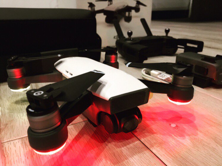 DavidLightbourn's tweet photo. My wings  https://t.co/hzOvPXnh5w https://t.co/4Hmvqrjj4A