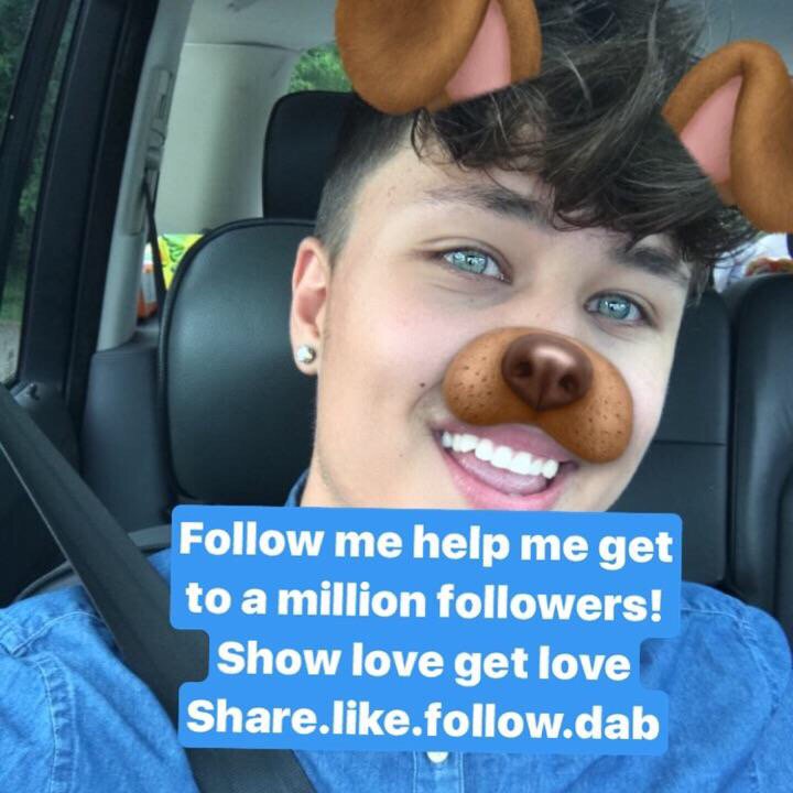 blueandtack's tweet photo. Sooo close to 16mil! LETS GET LITTTY#Liveme David Bush ♛: https://t.co/UZtVOCxTIZ https://t.co/Z7hudTvYIY